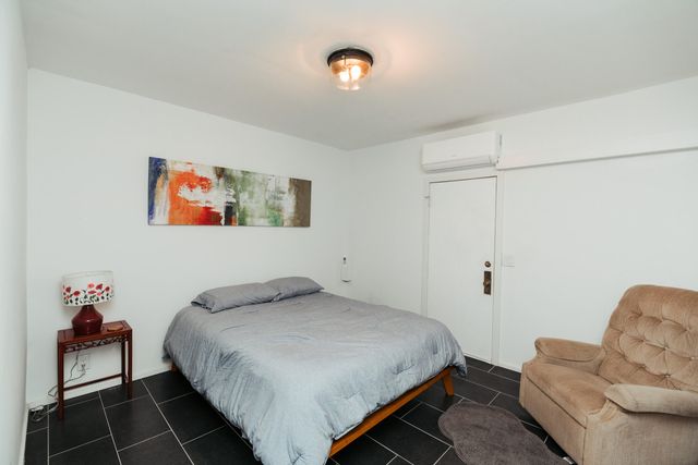 1615 S Delaware Avenue, Springfield, MO 65804