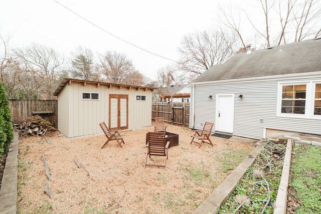 1615 S Delaware Avenue, Springfield, MO 65804