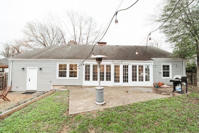 1615 S Delaware Avenue, Springfield, MO 65804