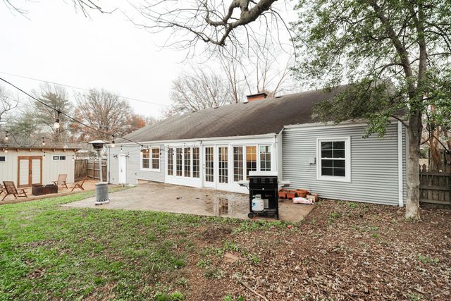 1615 S Delaware Avenue, Springfield, MO 65804