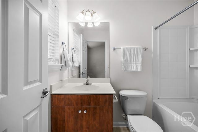 70 Winter Lake Circle, Savannah, GA 31407