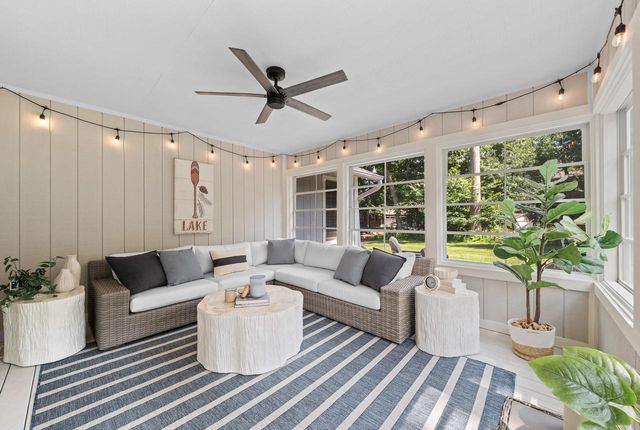 413 Hillcrest DRIVE, Fontana, WI 53125