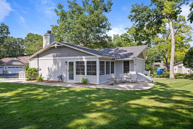 413 Hillcrest DRIVE, Fontana, WI 53125