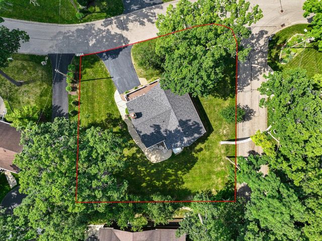 413 Hillcrest DRIVE, Fontana, WI 53125