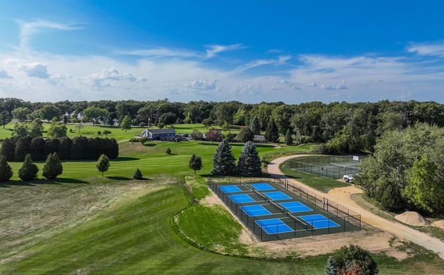 413 Hillcrest DRIVE, Fontana, WI 53125