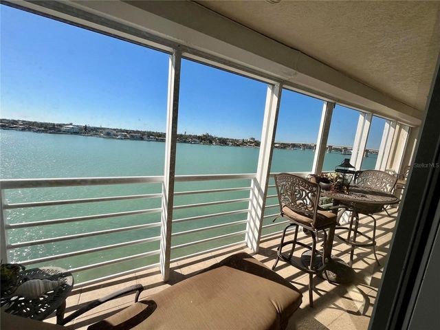 6093 BAHIA DEL MAR CIRCLE 676, St Petersburg, FL 33715