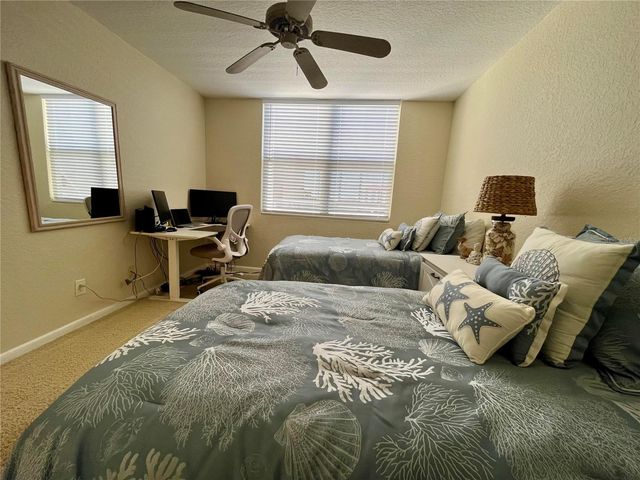 6093 BAHIA DEL MAR CIRCLE 676, St Petersburg, FL 33715