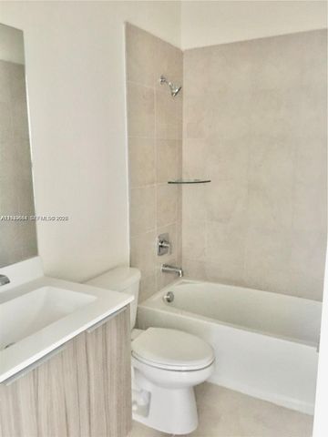 4700 NW 84th Ave 15, Doral, FL 33166