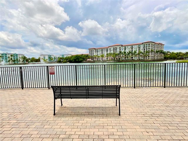 4700 NW 84th Ave 15, Doral, FL 33166
