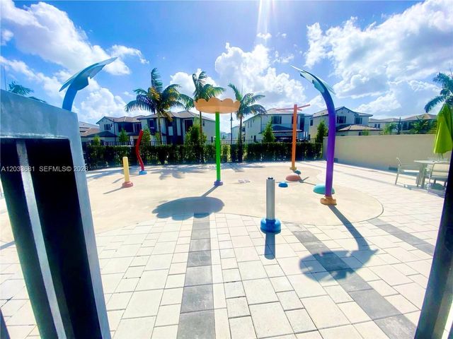 4700 NW 84th Ave 15, Doral, FL 33166