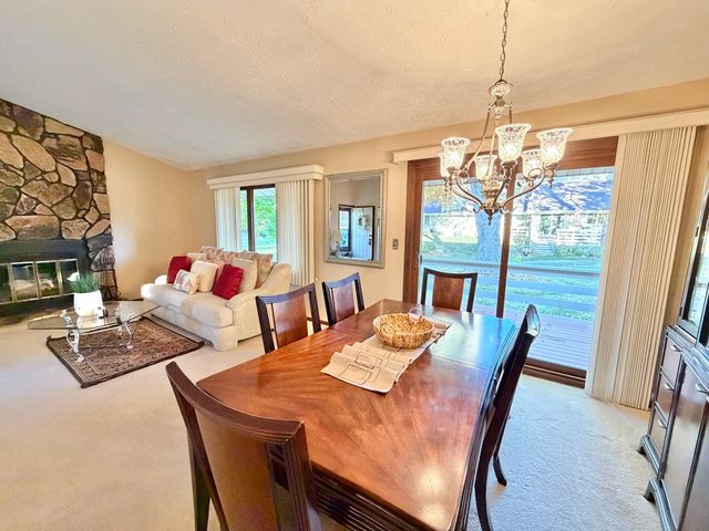 4685 High Point Drive 17, Rockford, IL 61114