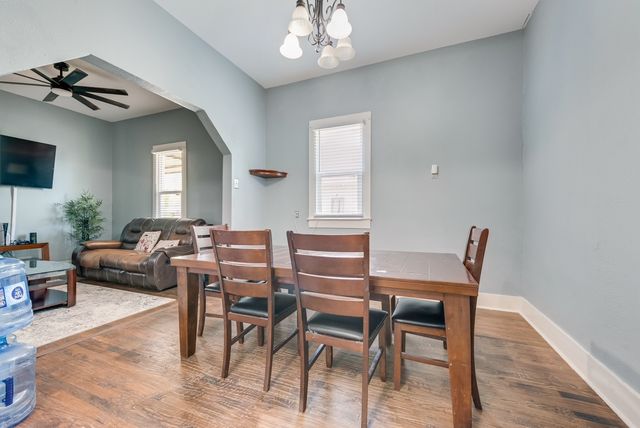 308 W Gilmer Street, Ennis, TX 75119