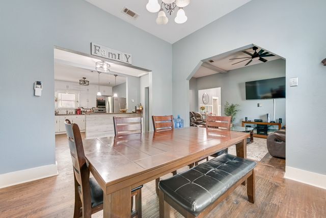 308 W Gilmer Street, Ennis, TX 75119