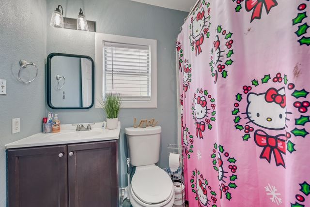 308 W Gilmer Street, Ennis, TX 75119