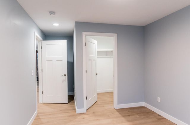 557 Ira Avenue, Kalamazoo, MI 49048