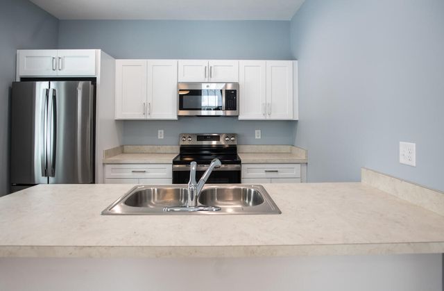 557 Ira Avenue, Kalamazoo, MI 49048