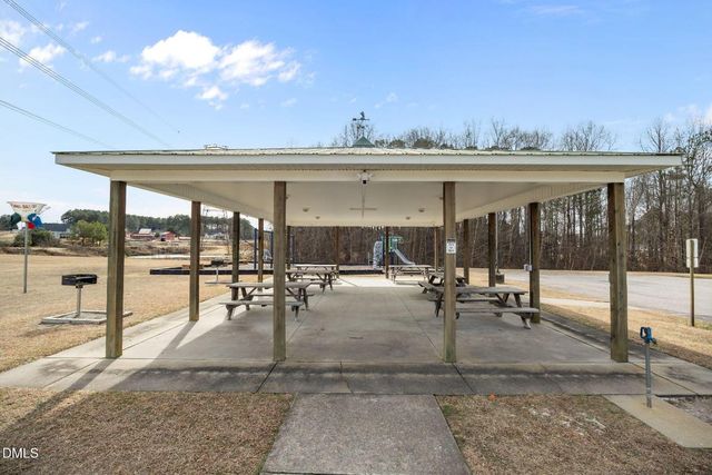 16 Keystone Court, Angier, NC 27501