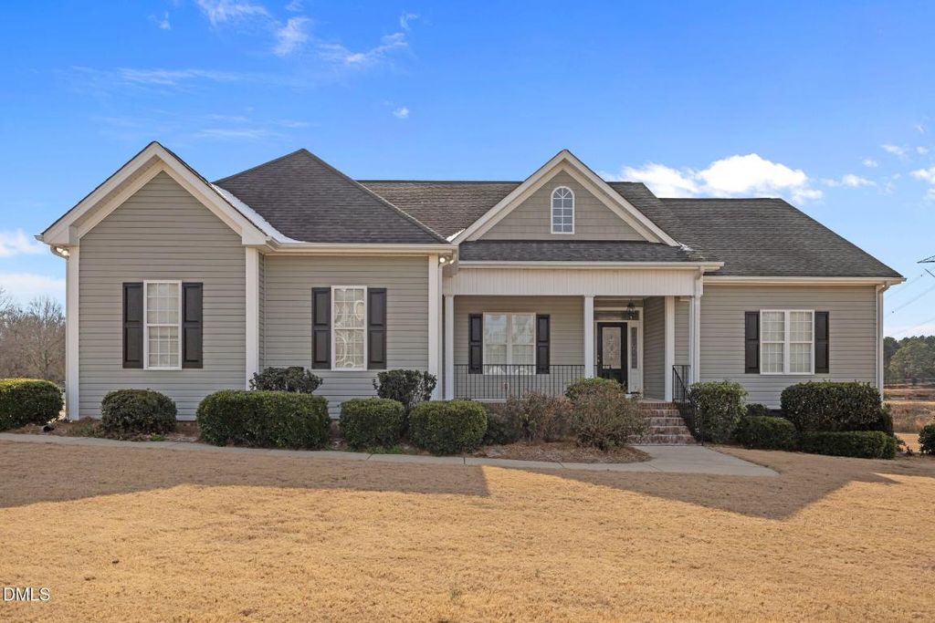 16 Keystone Court, Angier, NC 27501