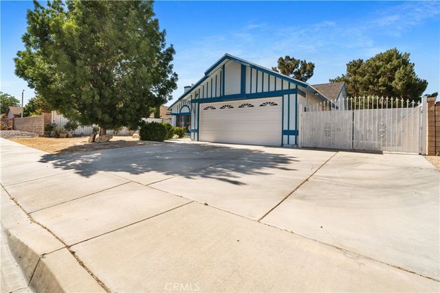 1809 W Avenue K9, Lancaster, CA 93534