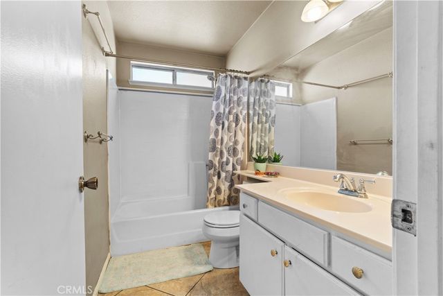 1809 W Avenue K9, Lancaster, CA 93534