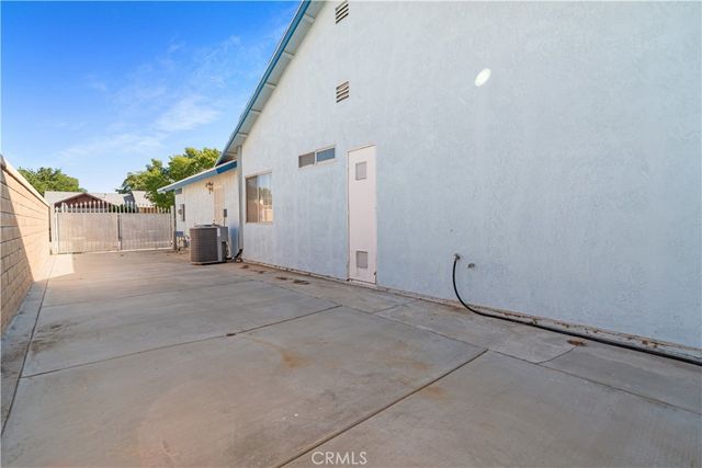 1809 W Avenue K9, Lancaster, CA 93534