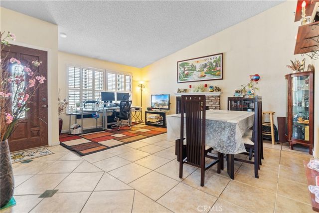 1809 W Avenue K9, Lancaster, CA 93534