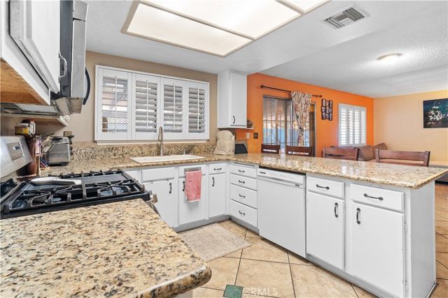 1809 W Avenue K9, Lancaster, CA 93534