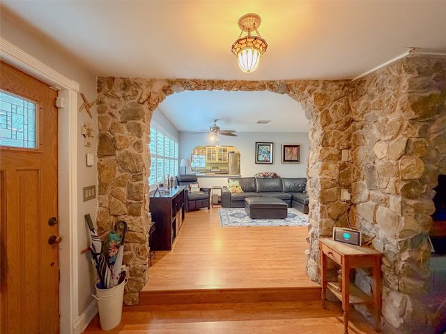 5148 SW 28th Terrace, Fort Lauderdale, FL 33312