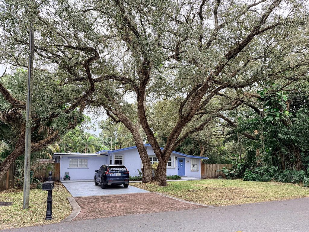 5148 SW 28th Terrace, Fort Lauderdale, FL 33312