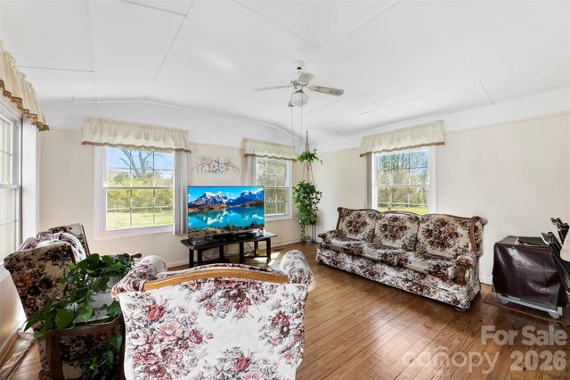 1347 Meadow Lakes Road, Rock Hill, SC 29732