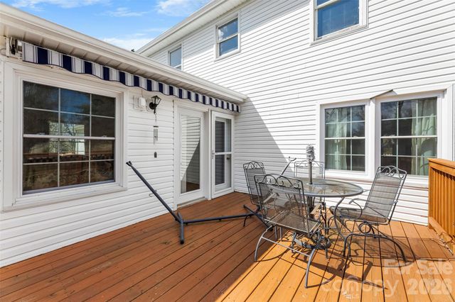 1347 Meadow Lakes Road, Rock Hill, SC 29732