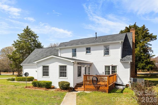 1347 Meadow Lakes Road, Rock Hill, SC 29732