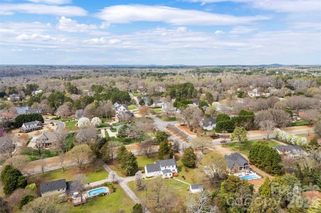 1347 Meadow Lakes Road, Rock Hill, SC 29732