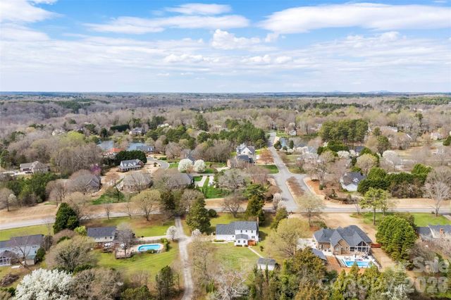 1347 Meadow Lakes Road, Rock Hill, SC 29732