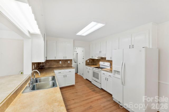 1347 Meadow Lakes Road, Rock Hill, SC 29732