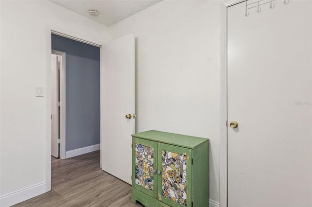 690 E JACKSON AVENUE, Mount Dora, FL 32757