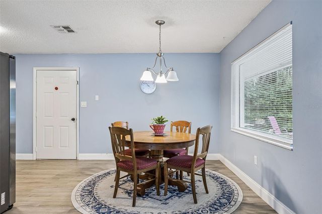 690 E JACKSON AVENUE, Mount Dora, FL 32757