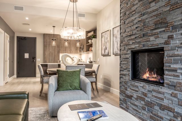 1702 W GLENCOE MOUNTAIN WAY #7043, Park City, UT 84060