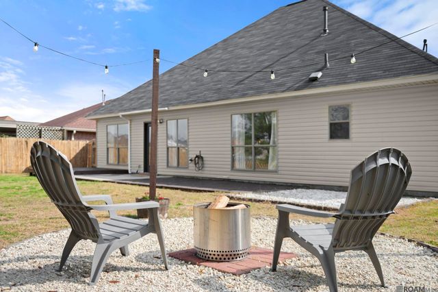 26017 Willow Wood St, Denham Springs, LA 70726