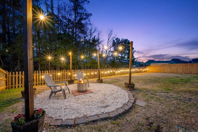 26017 Willow Wood St, Denham Springs, LA 70726