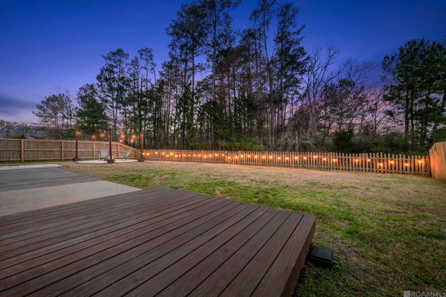 26017 Willow Wood St, Denham Springs, LA 70726