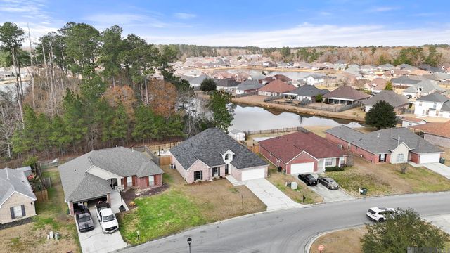 26017 Willow Wood St, Denham Springs, LA 70726