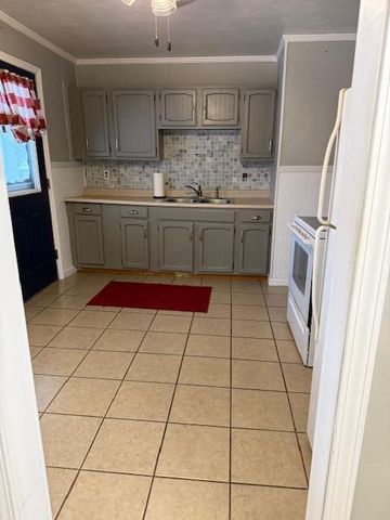 29 Green Valley Road, Vanceburg, KY 41179