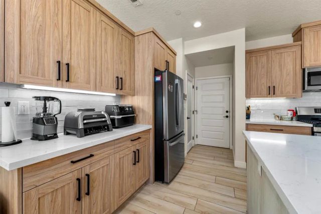 14277 Glenview Court, Victorville, CA 92395