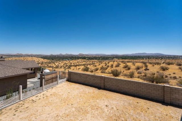 14277 Glenview Court, Victorville, CA 92395