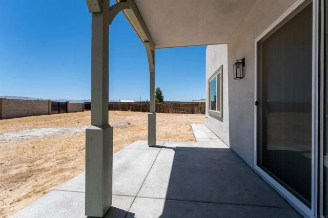 14277 Glenview Court, Victorville, CA 92395