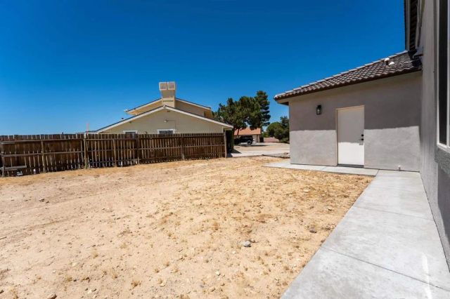 14277 Glenview Court, Victorville, CA 92395