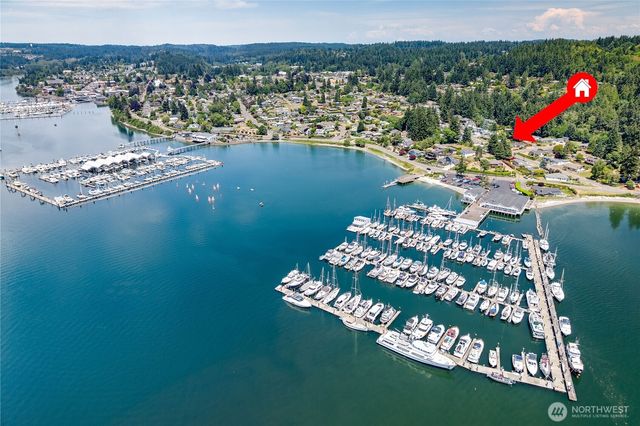 17940 9th Avenue NE, Poulsbo, WA 98370