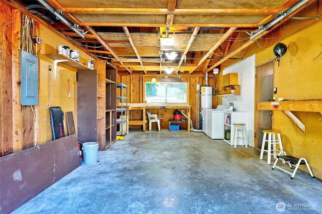 17940 9th Avenue NE, Poulsbo, WA 98370