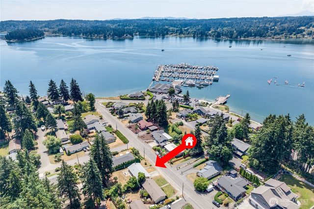 17940 9th Avenue NE, Poulsbo, WA 98370
